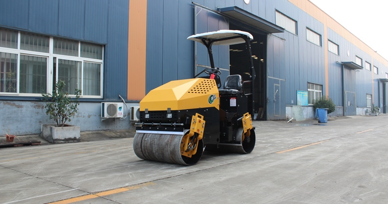 全新3吨小型压路机磨合期要多久？？？？？？