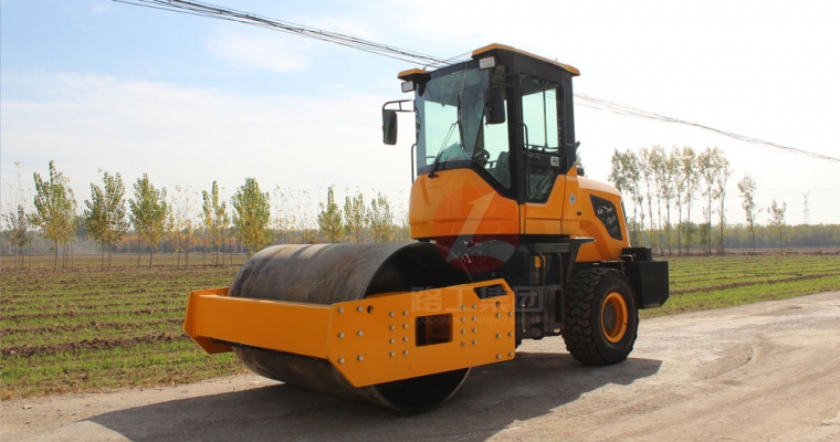 九游会集团关于小型压路机的详细先容